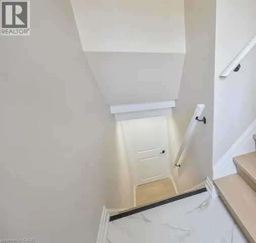 9 FAIRCOURT Drive Unit# BASEMENT, Stoney Creek, Ontario L8G2J4