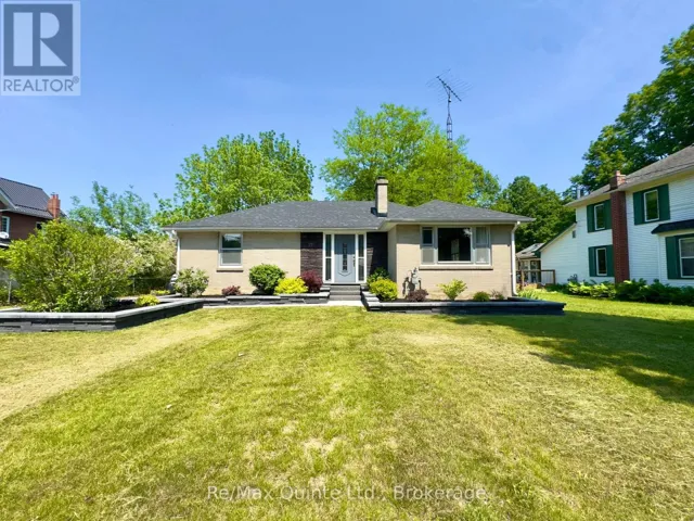 27 CENTRE STREET, Brighton, Ontario K0K1H0