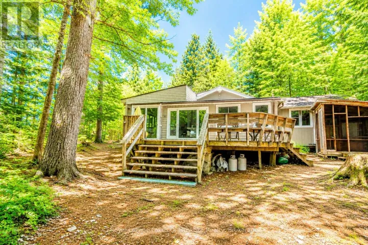 1036 PORCUPINE POINT, Lake of Bays (Ridout), Ontario P0B1A0