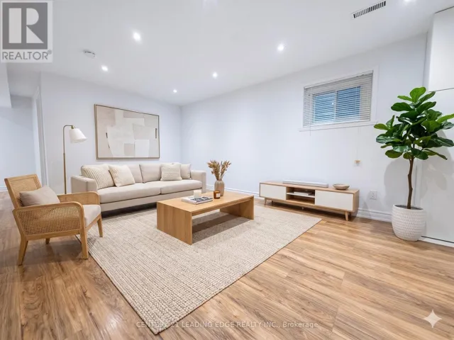 21 COLINAYRE CRESCENT, Toronto (L'Amoreaux), Ontario M1T3A7
