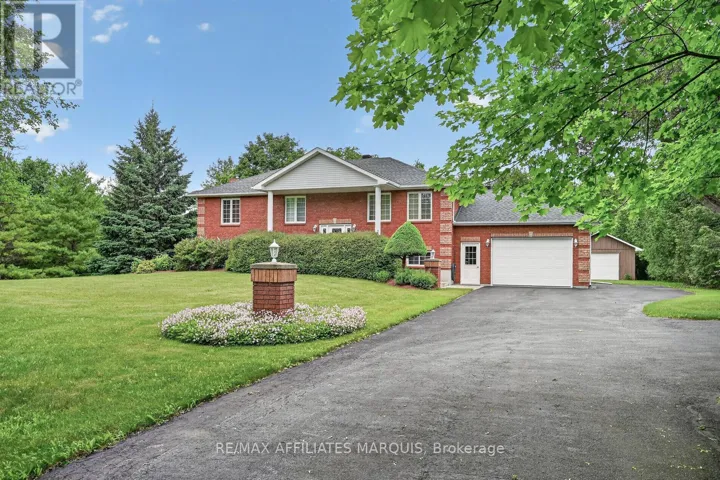156 BAY ROAD, Rideau Lakes, Ontario K0G1L0