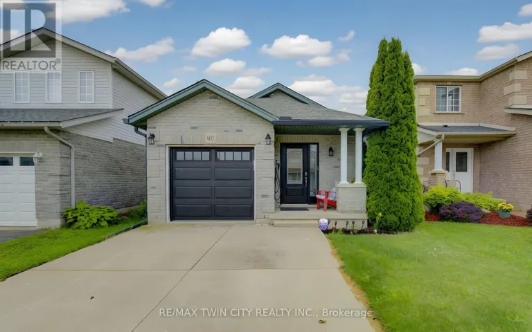 460 LANGLAW DRIVE, Cambridge, Ontario N1P1H5