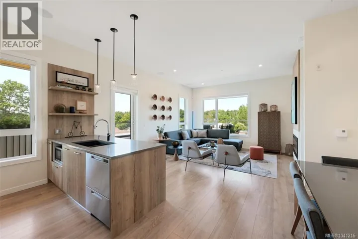 409 1588 North Dairy Rd, Saanich, British Columbia V8T3V4