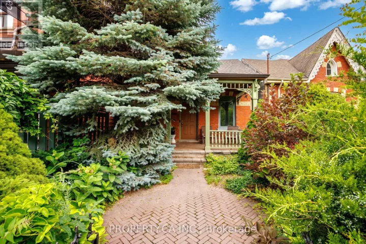 233 CLINTON STREET, Toronto (Palmerston-Little Italy), Ontario M6G2Y4
