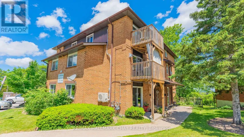 5 - 30 LOGGERS RUN, Barrie (Ardagh), Ontario L4N6W2