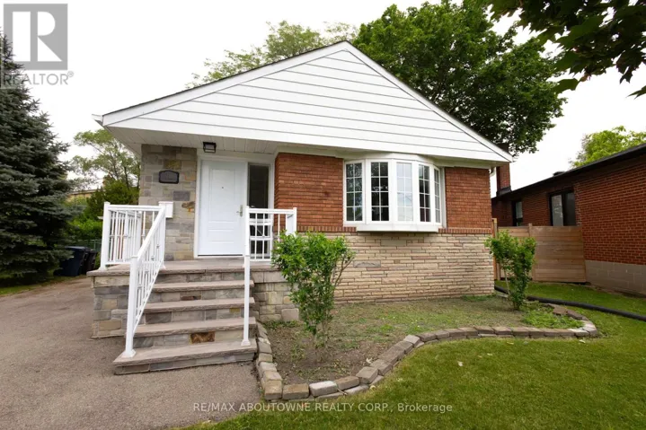 MAIN - 25 ALLONSIUS DRIVE, Toronto (Eringate-Centennial-West Deane), Ontario M9C3N4