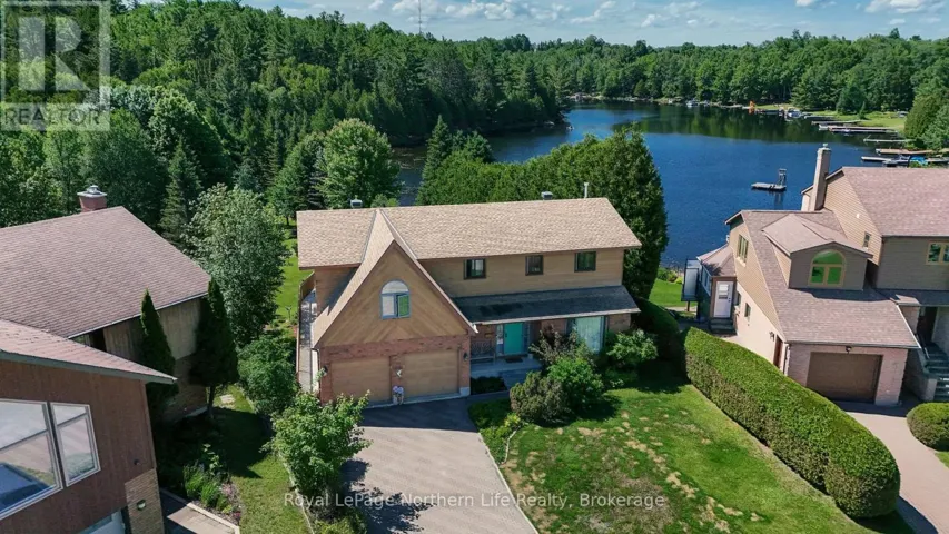8 FOUND COURT, North Bay (Birchaven), Ontario P1A4E5