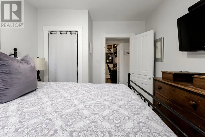 780