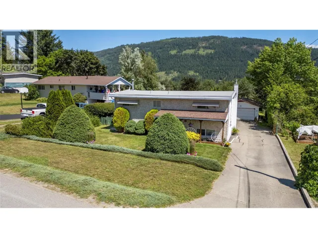 1730 36 Street NE, Salmon Arm, British Columbia V1E2Z1