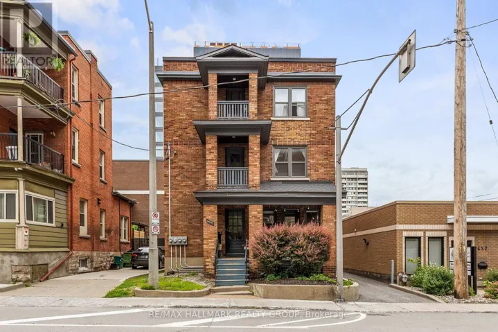 455 METCALFE STREET, Ottawa, Ontario K2P1T1