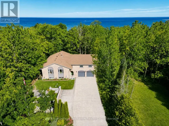 Welcome to 71 Upper Lorne Beach