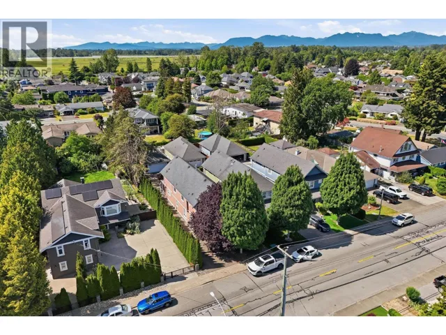 A 5013 CENTRAL AVENUE, Delta, British Columbia V4K2G5