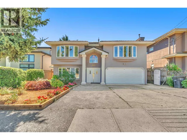 7922 16 AVENUE, Burnaby, British Columbia V3N1R3