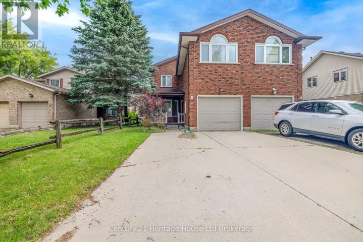 8 MOHICAN DRIVE, Woodstock (Woodstock - North), Ontario N4T1H5