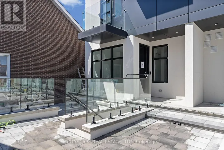 1 - 587 OAKWOOD AVENUE, Toronto (Oakwood Village), Ontario M6E2X8
