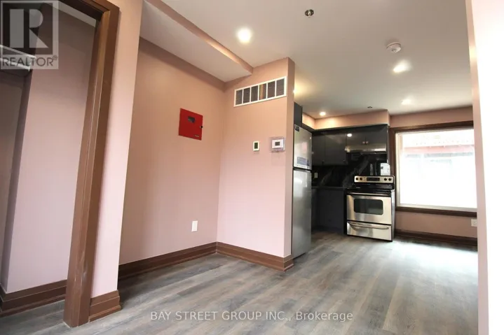 108 CHATHAM AVENUE, Toronto (Blake-Jones), Ontario M4J1K7