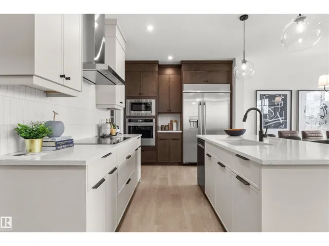 12528 34 AV SW, Edmonton, Alberta T6W5G1