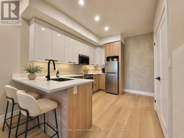 207 - 169 JAMES STREET S, Hamilton (Corktown), Ontario L8P3A3