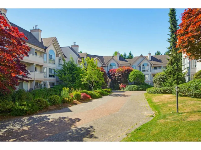 217 7151 121 STREET, Surrey, British Columbia V3W0E7
