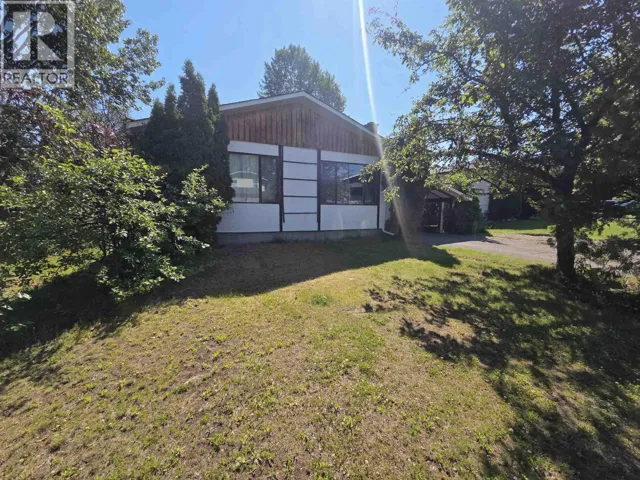 1196 STIRLING DRIVE, Prince George, British Columbia V2M6P4