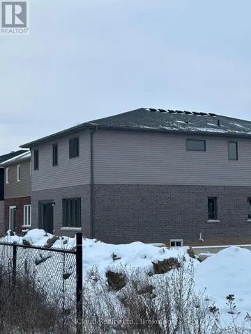 5 WILLOW COURT, Thorold (Confederation Heights), Ontario L2V4Z8
