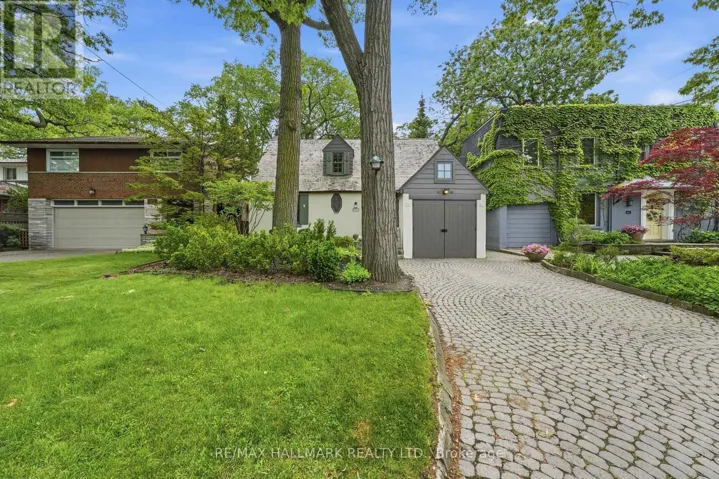 31 GLEN OAK DRIVE, Toronto (East End-Danforth), Ontario M4E1Y4