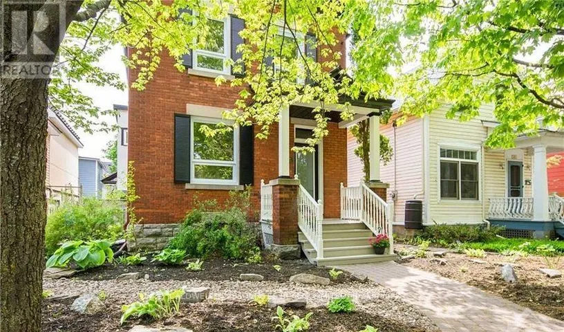 245 MACKAY ST STREET, Ottawa, Ontario K1M2B6