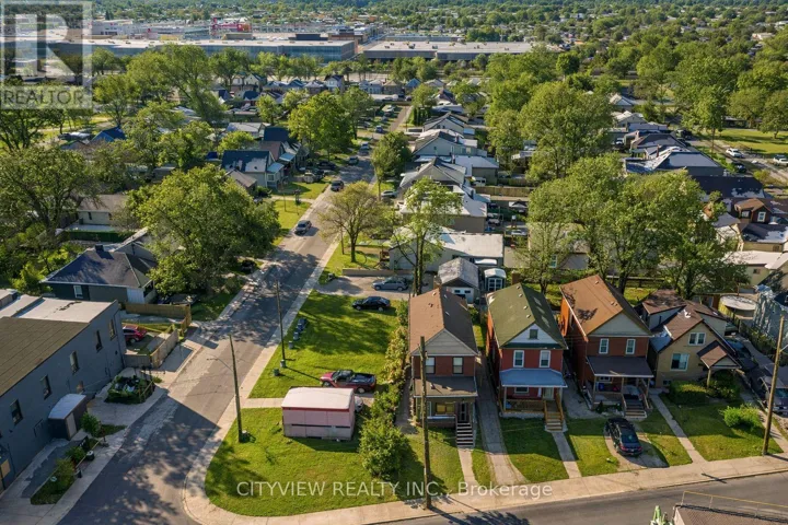 382 BEACH ROAD, Hamilton (Industrial Sector), Ontario L8H3K5