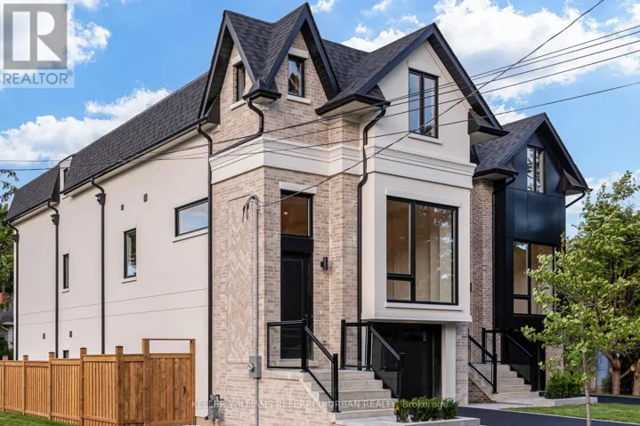 39 WESLEY AVENUE, Mississauga (Port Credit), Ontario L5H2M6