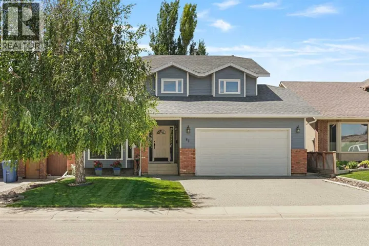 82 Sherwood Boulevard W, Lethbridge, Alberta T1K6E9