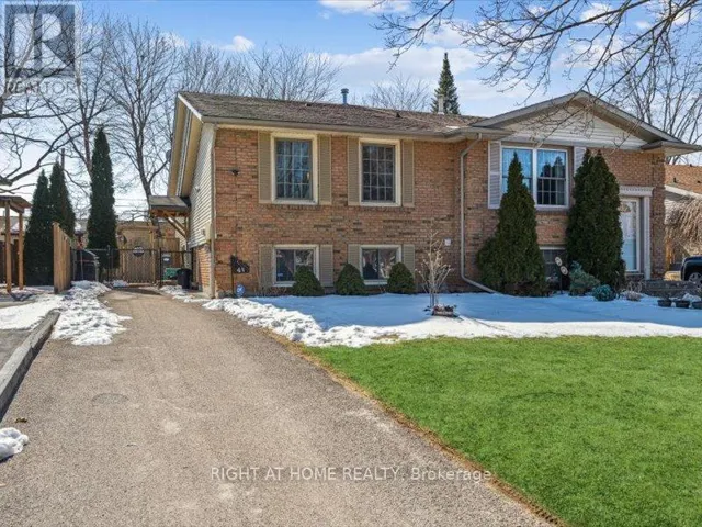 4 1/2 LEASIDE DRIVE, St. Catharines (Carlton/Bunting), Ontario L2M4G5