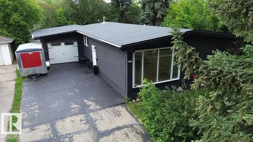 5 SORREL CR, St. Albert, Alberta T8N0K4