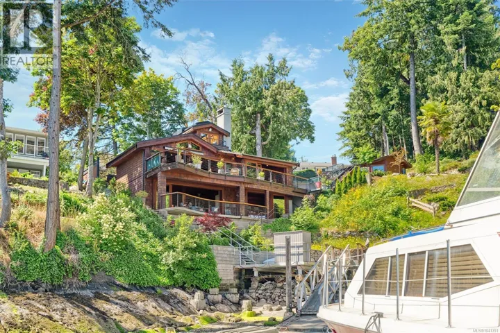 10968 Madrona Dr, North Saanich, British Columbia V8R6K2
