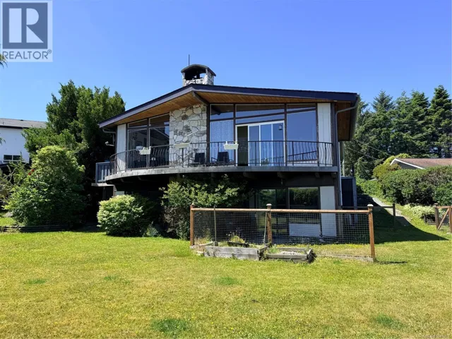 2472 Mountview Rd, Port McNeill, British Columbia V0N2R0