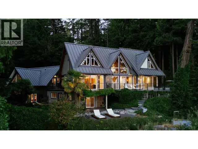 4990 FRANCIS PENINSULA ROAD, Pender Harbour, British Columbia V0N2H1