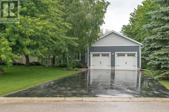 14 HEWITT STREET, Blandford-Blenheim (Bright), Ontario N0J1B0