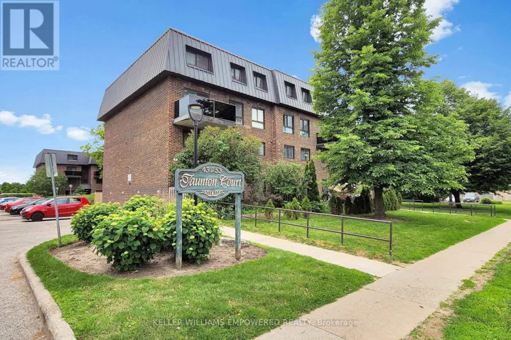 36 - 43 TAUNTON ROAD E, Oshawa (Centennial), Ontario L1G3T6
