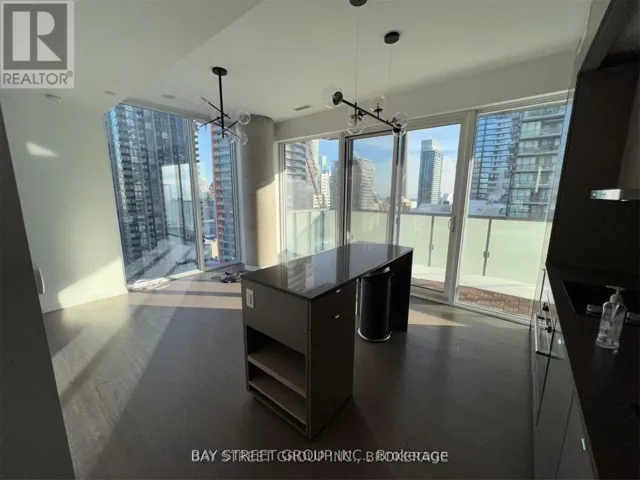 2406 - 101 PETER STREET, Toronto (Waterfront Communities), Ontario M5V2G9