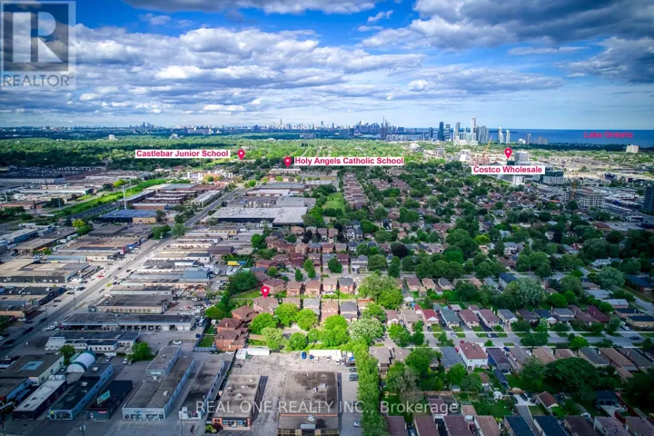 71 STOCK AVENUE, Toronto (Islington-City Centre West), Ontario M8Z5C5