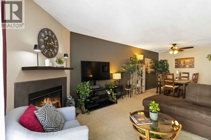 314 3255 Glasgow Ave, Saanich, British Columbia V8X4S4