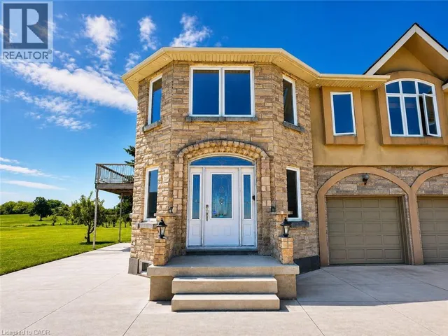 568 RIDGE Road, Hamilton, Ontario L8J2Y6