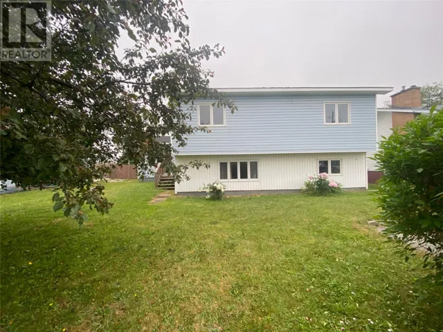 10 O'Briens Drive, Stephenville, Newfoundland & Labrador A2N2B1