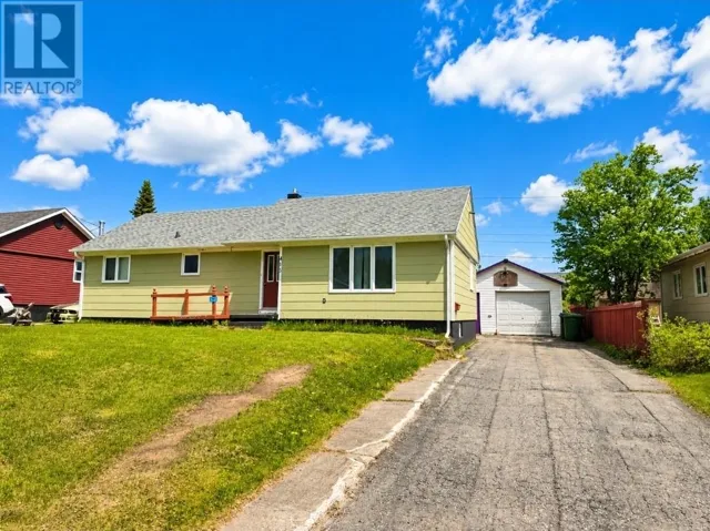 413 Jackson Avenue, Labrador City, Newfoundland & Labrador A2V2H8