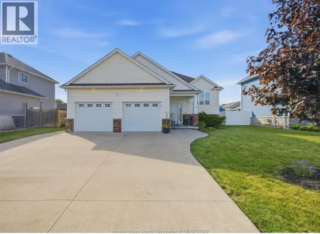 6 JOANEY LANE, Cottam, Ontario N0R1B0