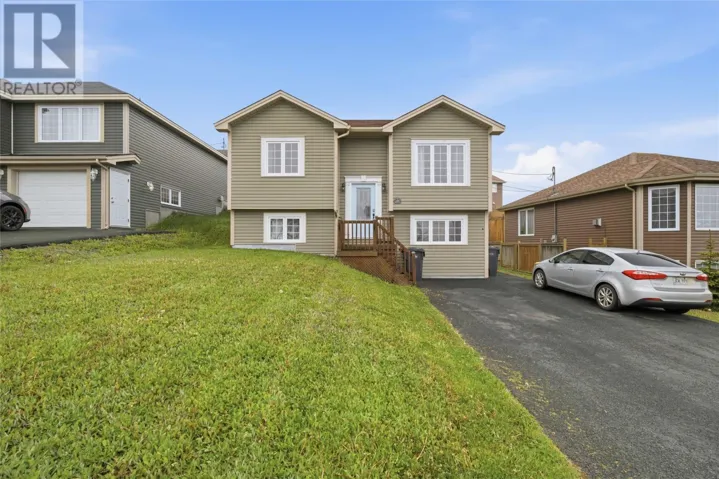 135 Mallow Drive, Paradise, Newfoundland & Labrador A1L0M7
