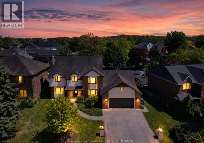 28 CLEOPHAS DRIVE, Lakeshore, Ontario N8N4J9