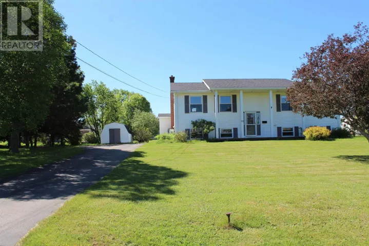 22 MacLauchlan Drive, Stratford, Prince Edward Island C1B1M2
