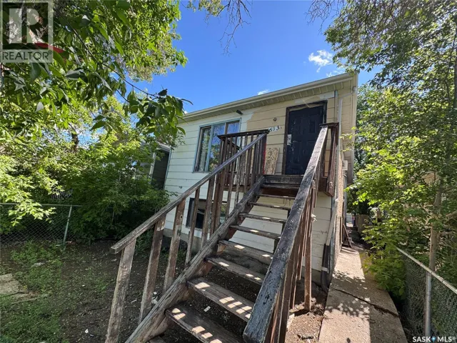 1633 RETALLACK STREET, Regina, Saskatchewan S4T2J6
