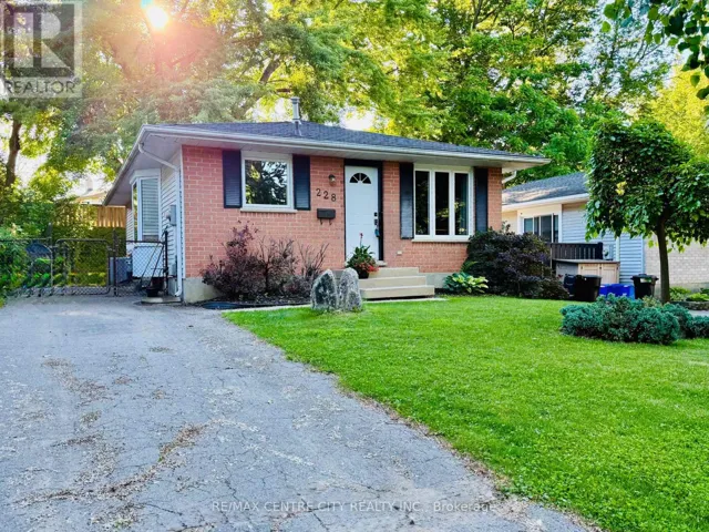 228 POCHARD LANE, London East (East P), Ontario N5W5Z3