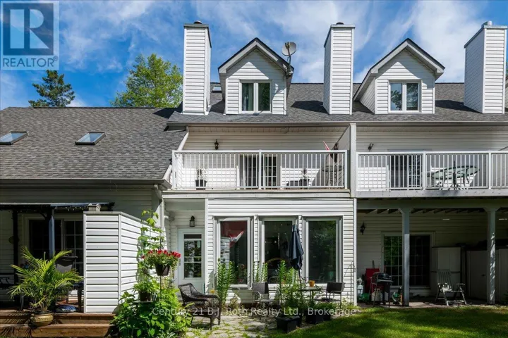 22 Wasaga Woods Circle